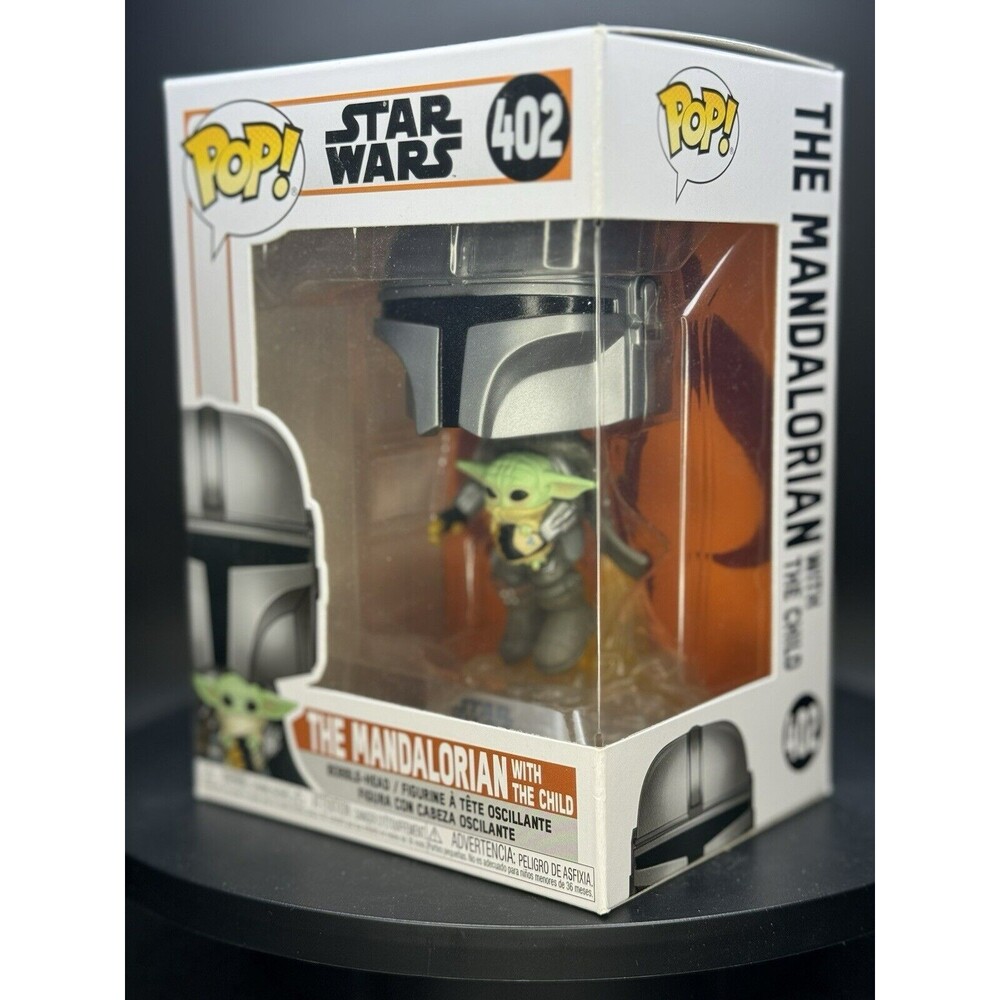 Funko Pop! Vinyl: Star Wars - The Mandalorian with the Child #402